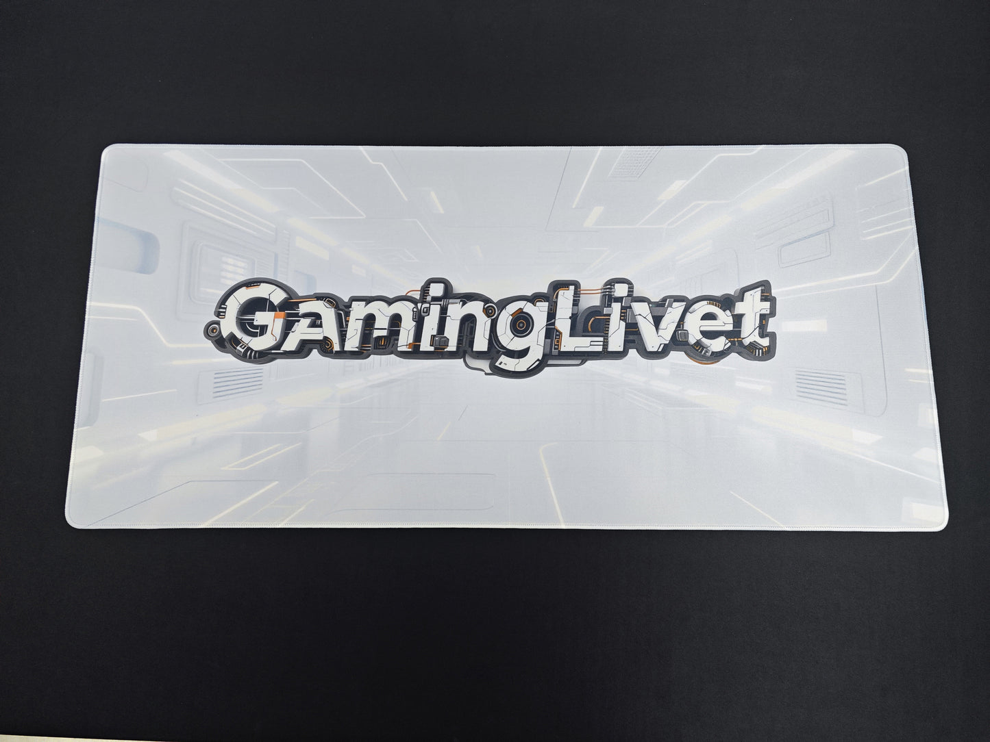 RobTheSir "White Schematic" XL Desk Mat (OBS: FORHÅNDSSALG MED SIGNATUR)