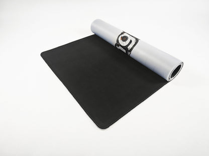 RobTheSir "White Schematic" XL Musematte